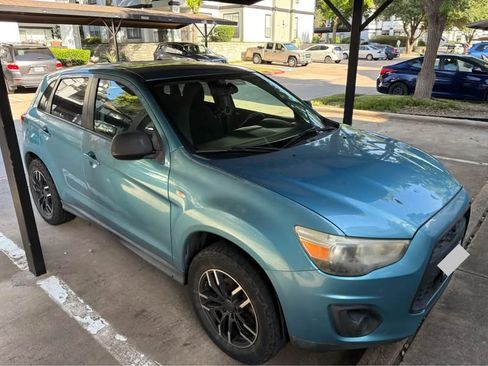 Used 2013 Mitsubishi Outlander Sport ES FWD image 1