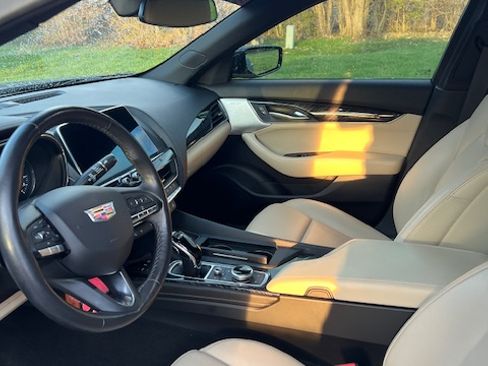 Used 2020 Cadillac CT5 Premium Luxury image 10