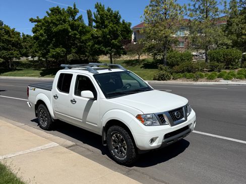 Used 2019 Nissan Frontier PRO-4X w/ Pro-4x Luxury Package AWD/4WD image 1