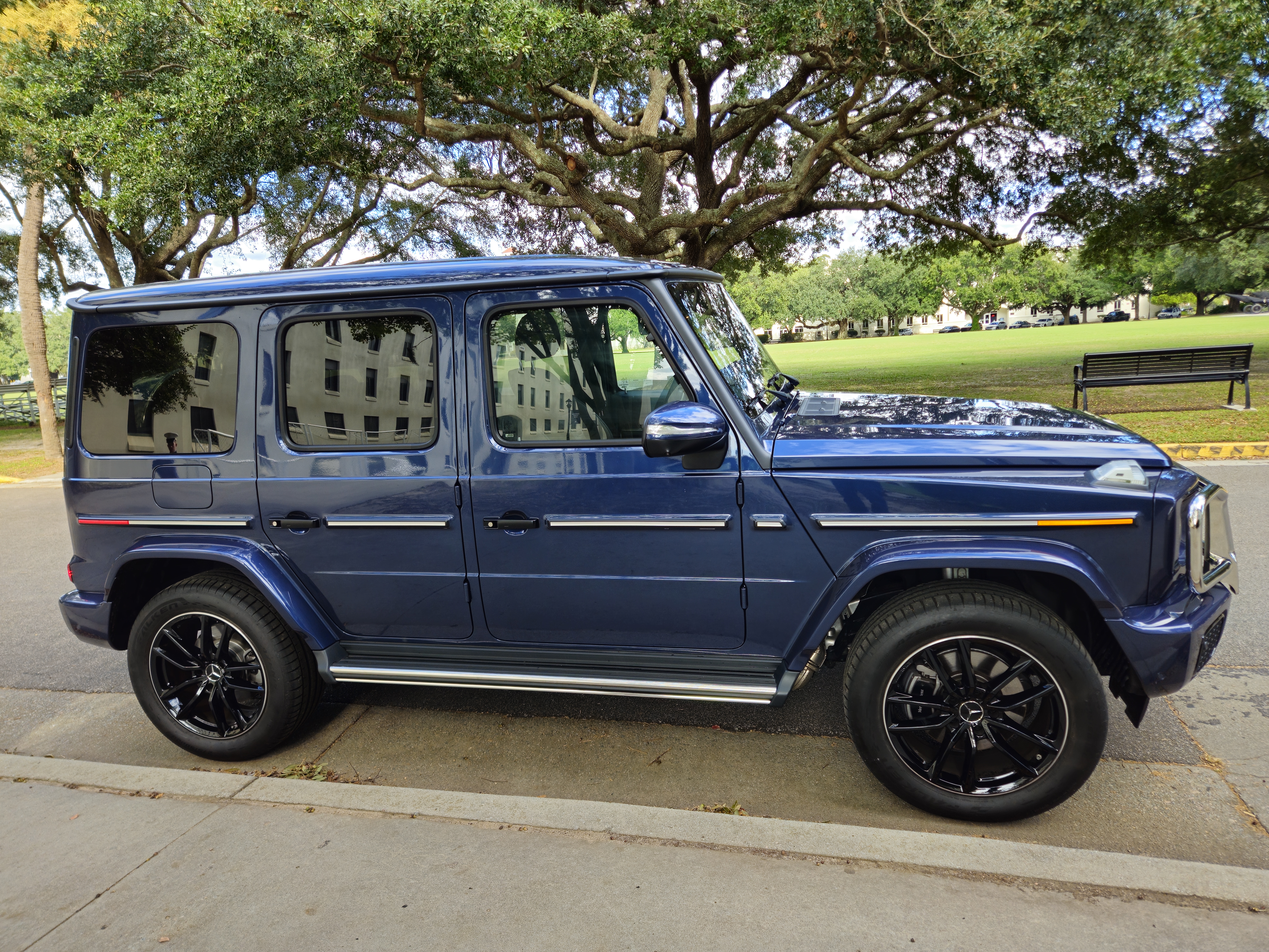 Used 2025 Mercedes-Benz G 550 image 21