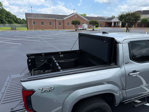 Used 2024 Toyota Tacoma TRD Sport w/ TRD Sport Upgrade Package RWD image 8