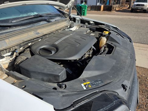 Used 2019 Jeep Cherokee Trailhawk image 27