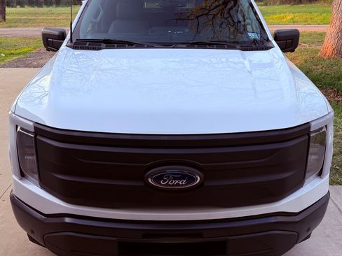 Used 2022 Ford F150 Lightning Pro w/ Tow Technology Package image 6