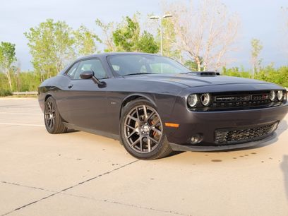 Used 2016 Dodge Challenger R/T Plus