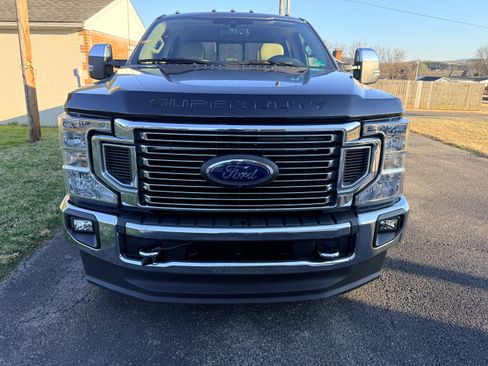 Used 2021 Ford F350 Lariat w/ Chrome Package image 11