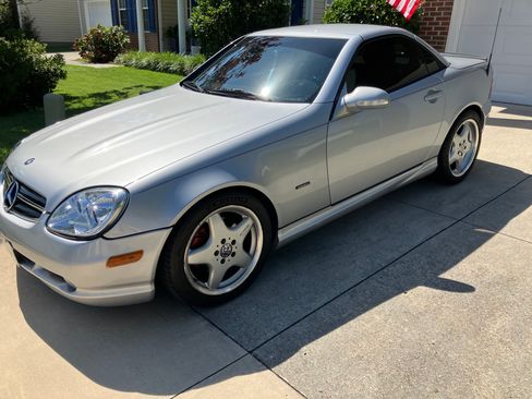 Used 2001 Mercedes-Benz SLK 320 image 1