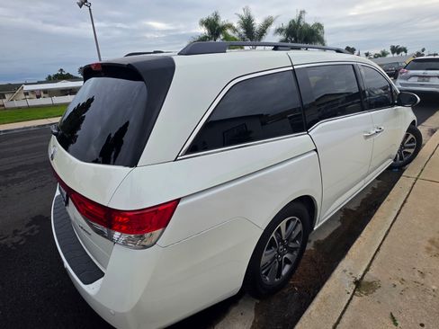 Used 2015 Honda Odyssey Touring Elite image 2