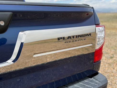 Used 2017 Nissan Titan Platinum Reserve AWD/4WD image 17