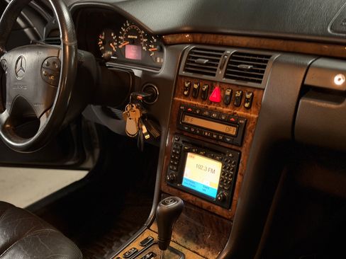 Used 2000 Mercedes-Benz E 55 AMG Sedan image 12
