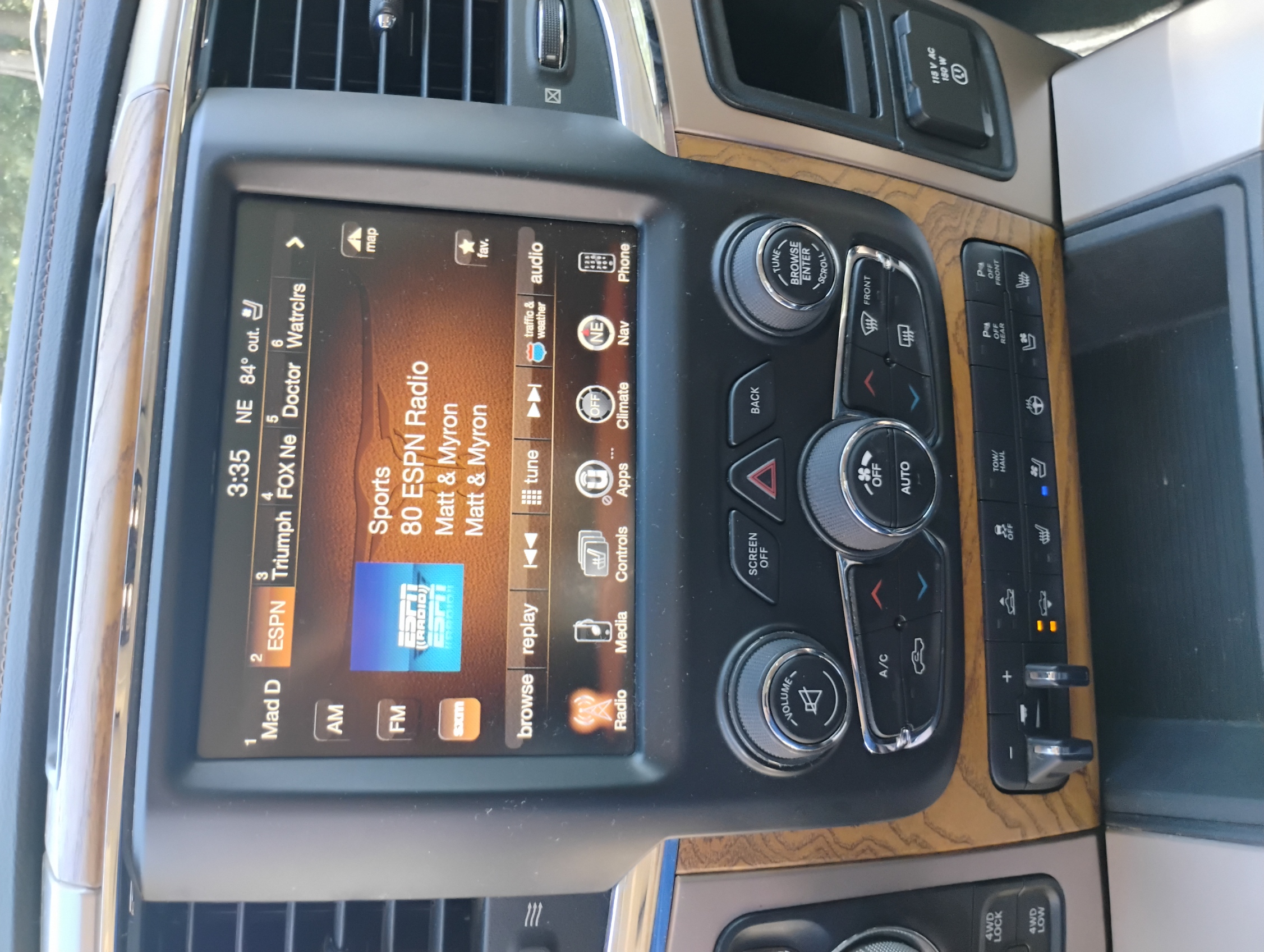 Used 2016 RAM 1500 Laramie Longhorn w/ Convenience Group AWD/4WD image 14
