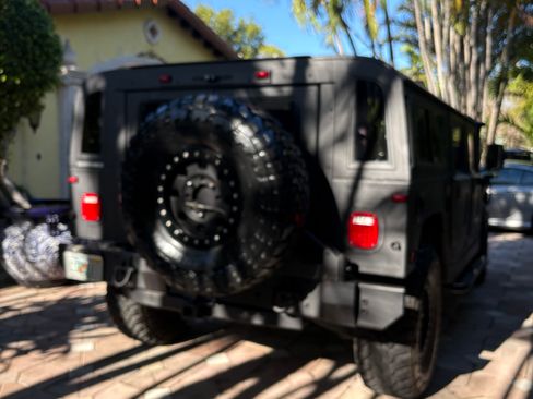 Used 1997 HUMMER H1 4-Door Wagon AWD/4WD image 6