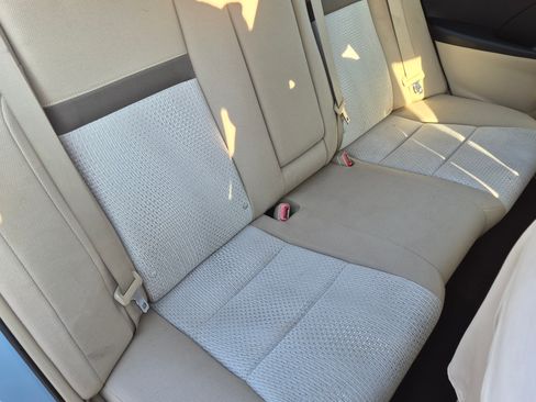 Used 2012 Toyota Camry LE image 15