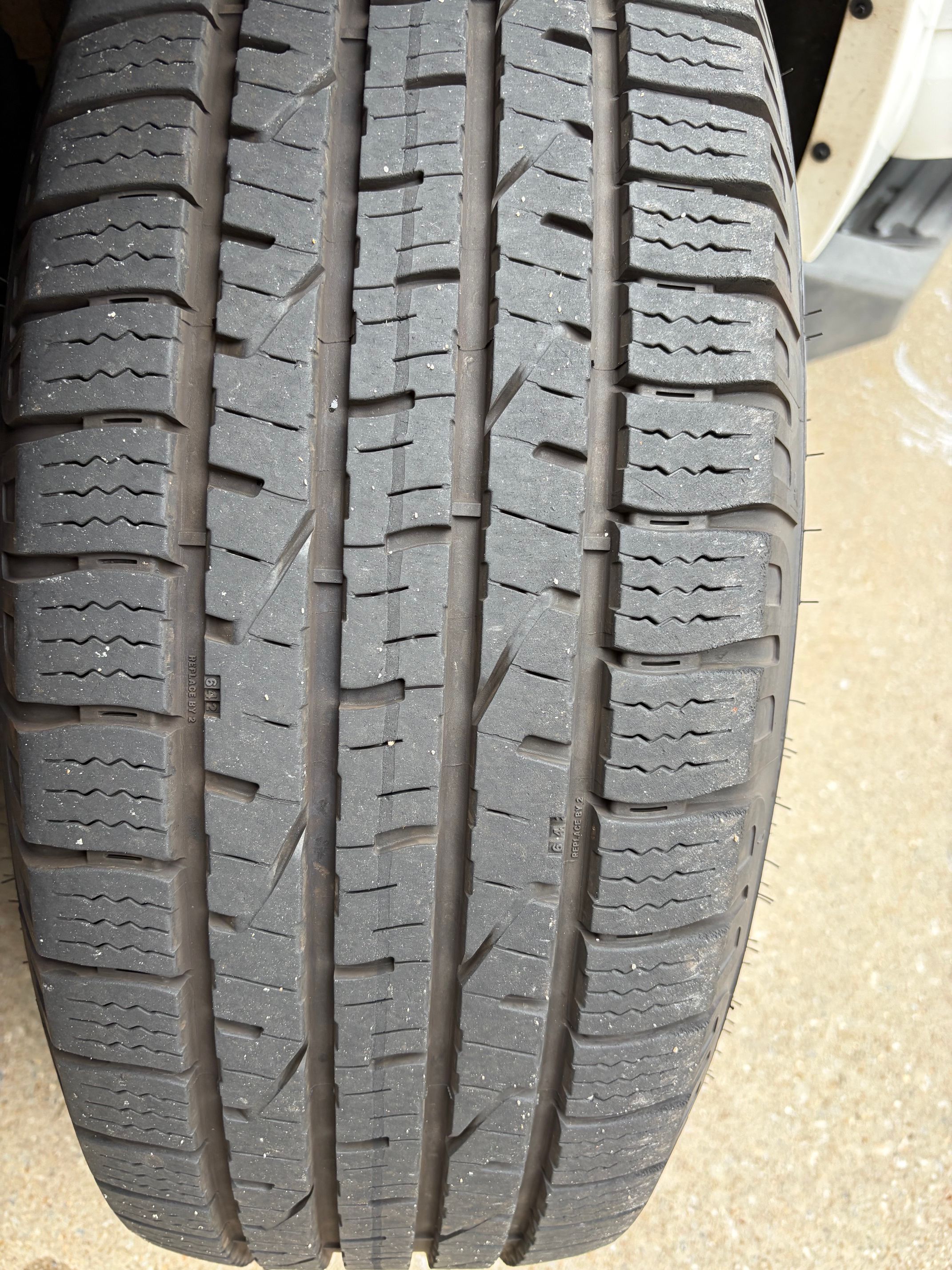 Used 2017 Ford Expedition XLT w/ Equipment Group 202A RWD image 30