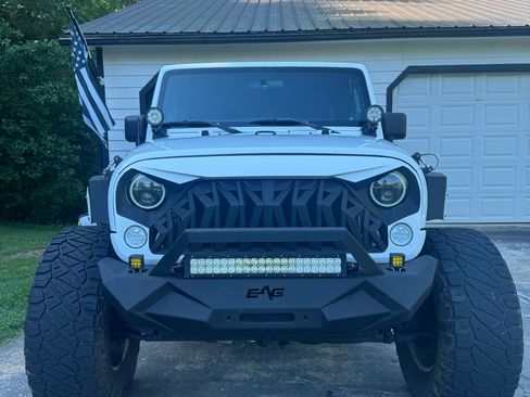 Used 2013 Jeep Wrangler Unlimited Sport AWD/4WD image 4