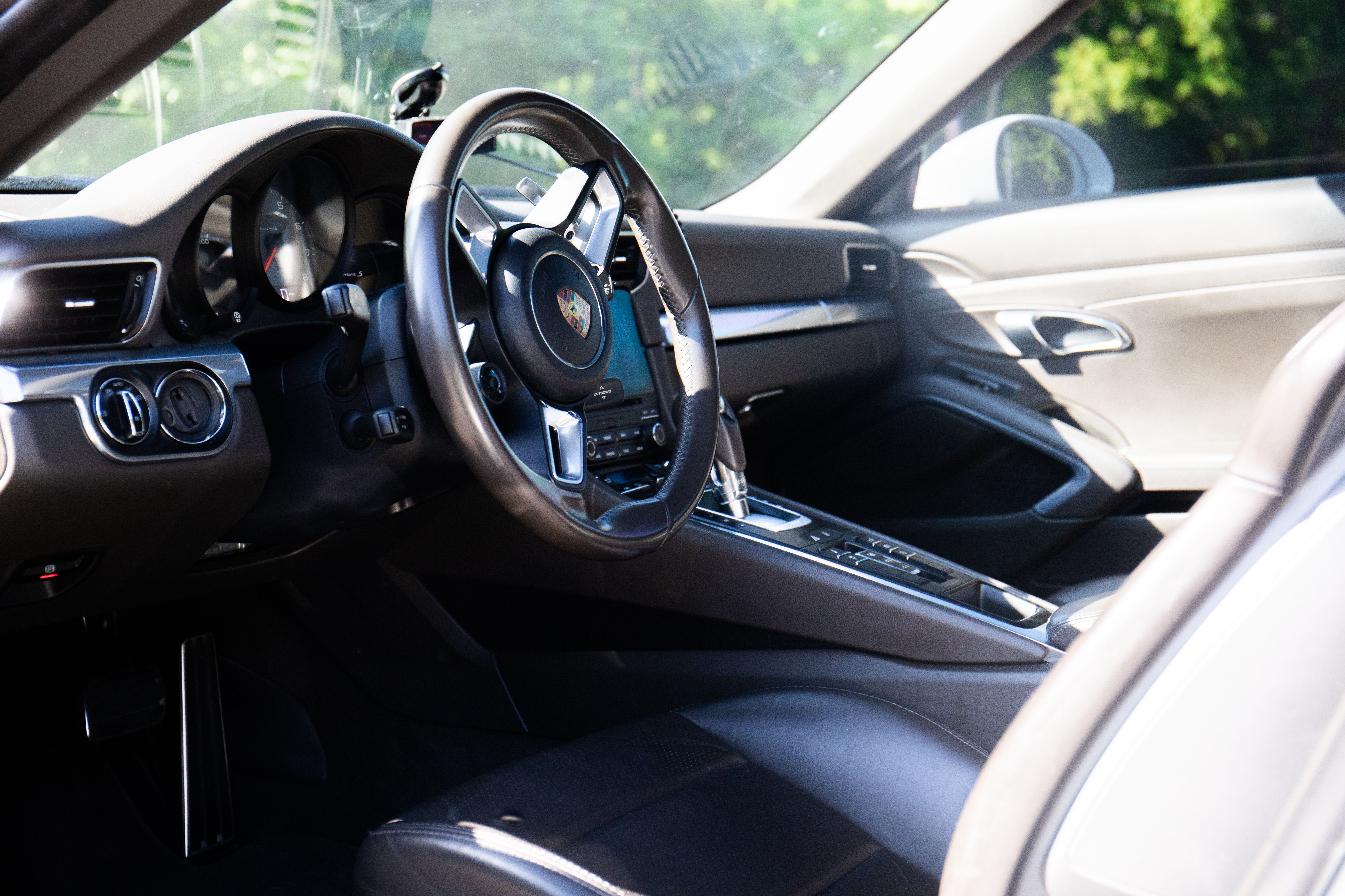 Used 2017 Porsche 911 Carrera S RWD image 13