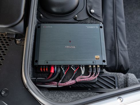 Used 2000 Porsche 911 Carrera 4 image 24