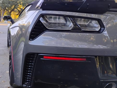 Used 2016 Chevrolet Corvette Z06 w/ 3LZ Preferred Equipment Group image 14