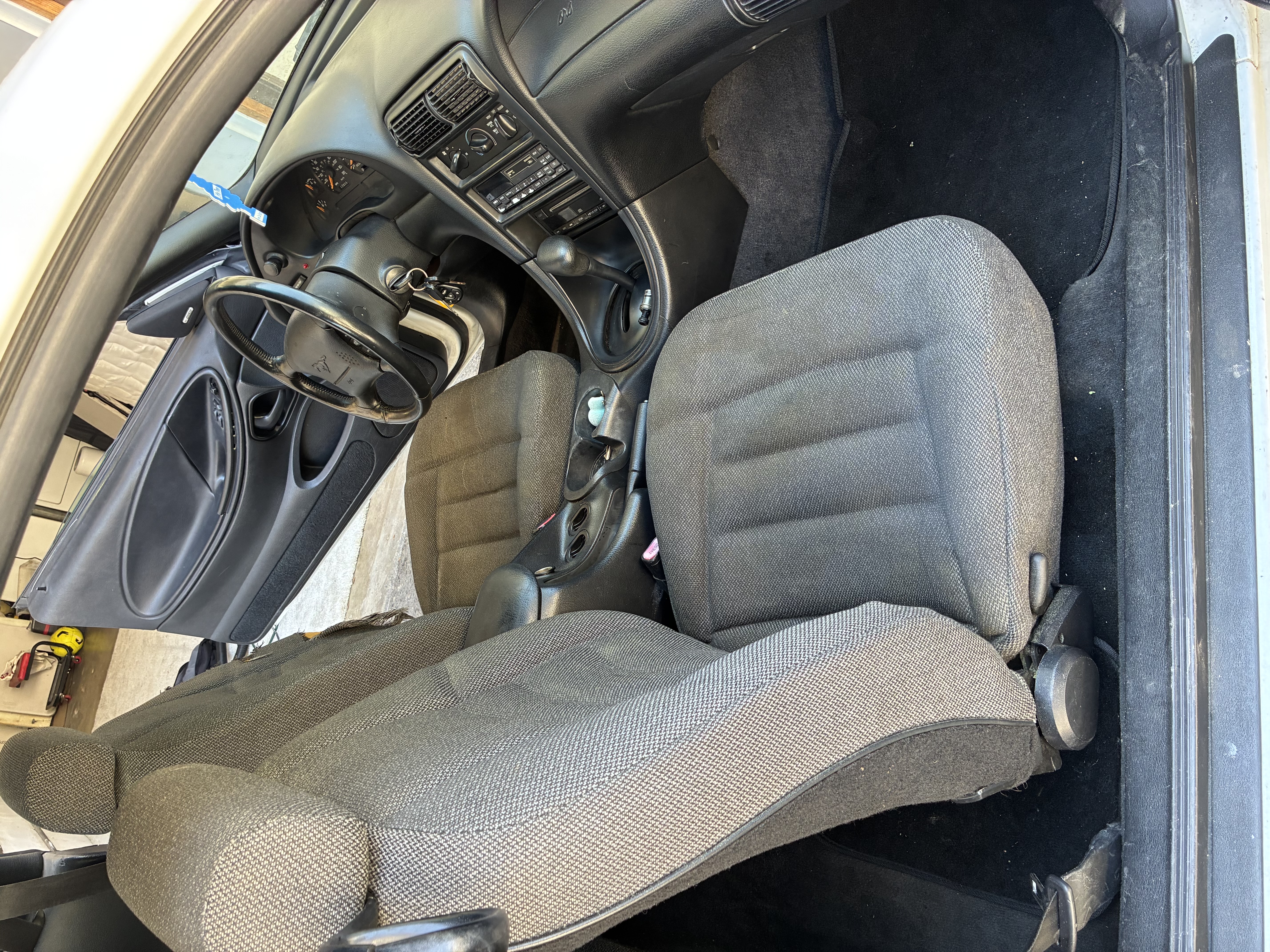 Used 1998 Ford Mustang Coupe RWD image 13