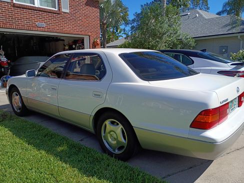 Used 1999 Lexus LS 400 image 5