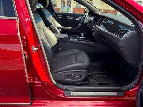 Used 2019 Genesis G80 3.3T Sport image 6