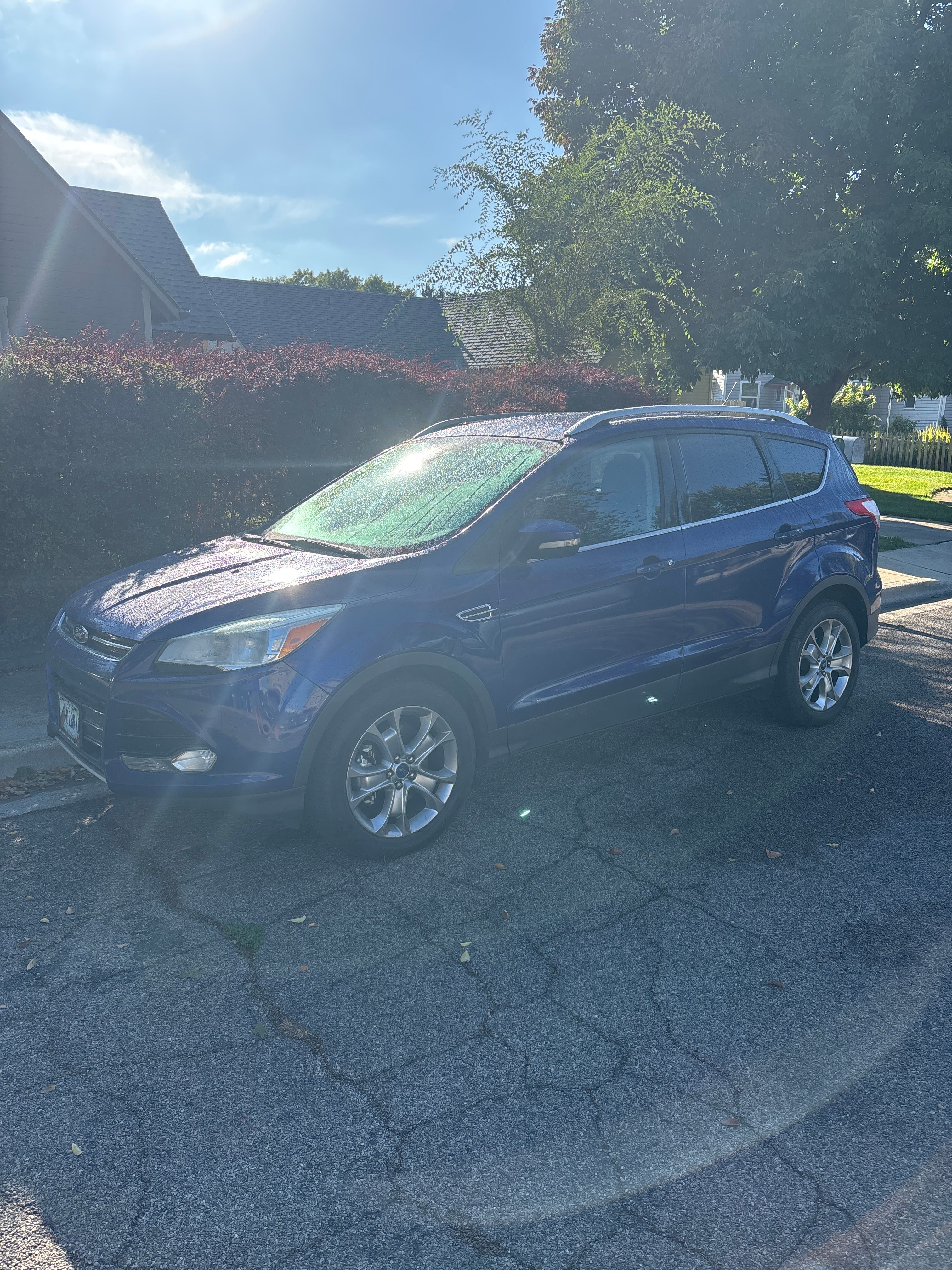 Used 2014 Ford Escape Titanium AWD/4WD image 2