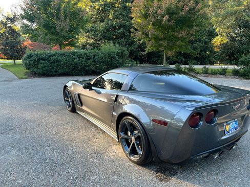 Used 2011 Chevrolet Corvette Grand Sport w/ Preferred Equipment Group image 8