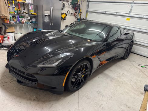 Used 2019 Chevrolet Corvette Stingray Coupe w/ LPO, Stingray Logo Package image 2