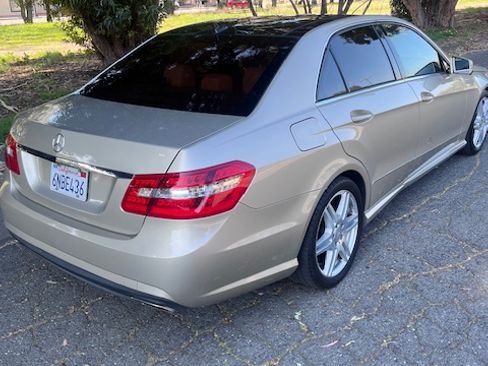 Used 2010 Mercedes-Benz E 350 E 350 Sedan 4D image 2