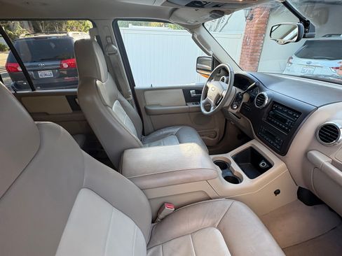 Used 2004 Ford Expedition Eddie Bauer RWD image 19