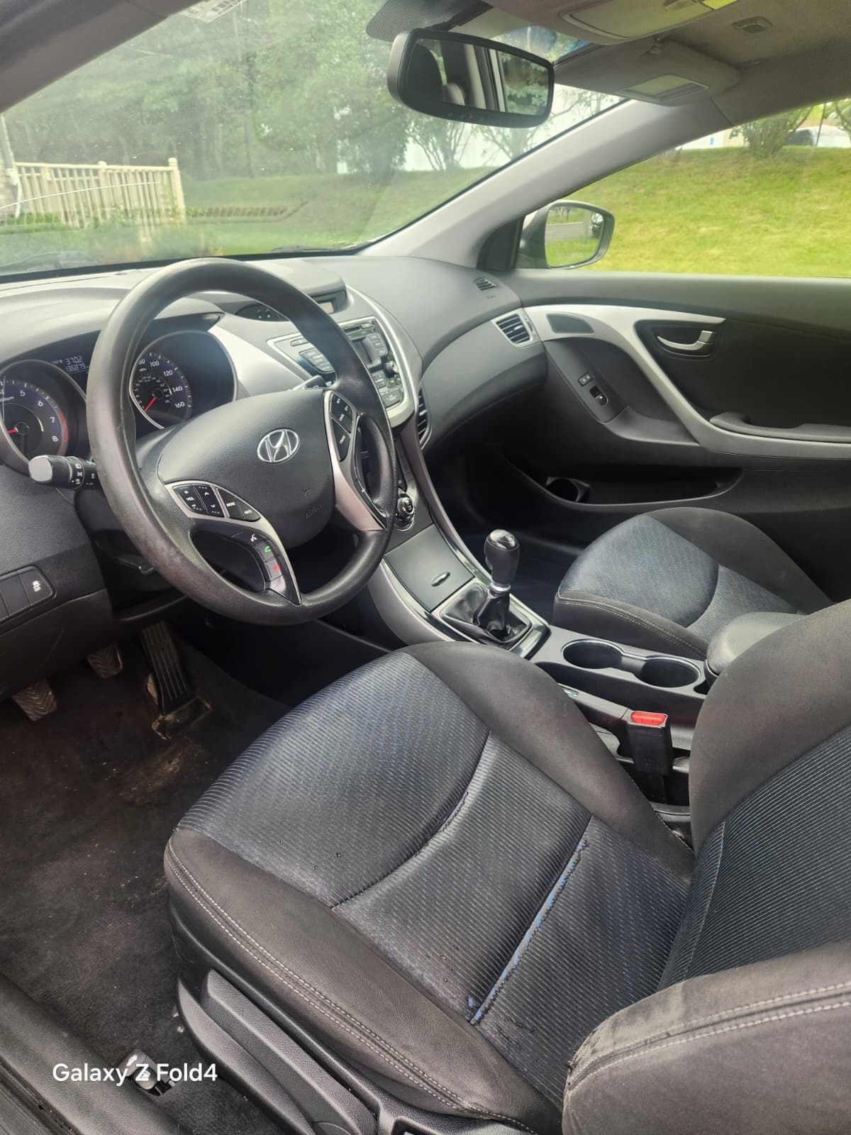 Used 2013 Hyundai Elantra FWD image 5