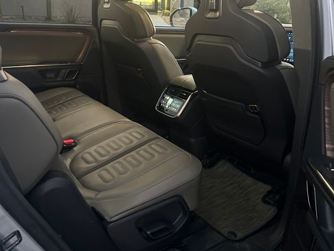 Used 2023 Rivian R1S Adventure AWD/4WD image 13