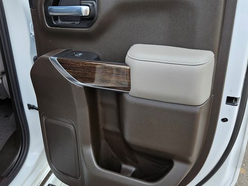 Used 2020 GMC Sierra 1500 SLE w/ SLE Value Package image 20