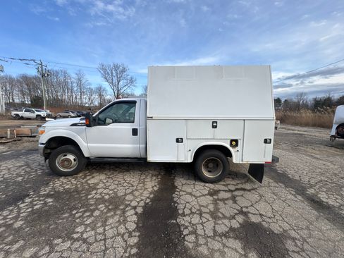 Used 2016 Ford F350 XL w/ Power Equipment Group AWD/4WD image 2