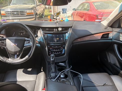 Used 2019 Cadillac CTS Luxury image 10