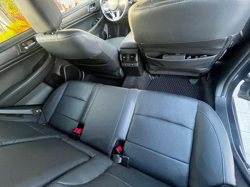 Used 2015 Subaru Outback 2.5i Limited image 8