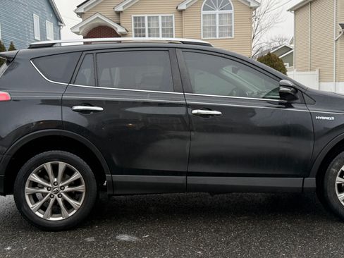 Used 2016 Toyota RAV4 Limited image 5