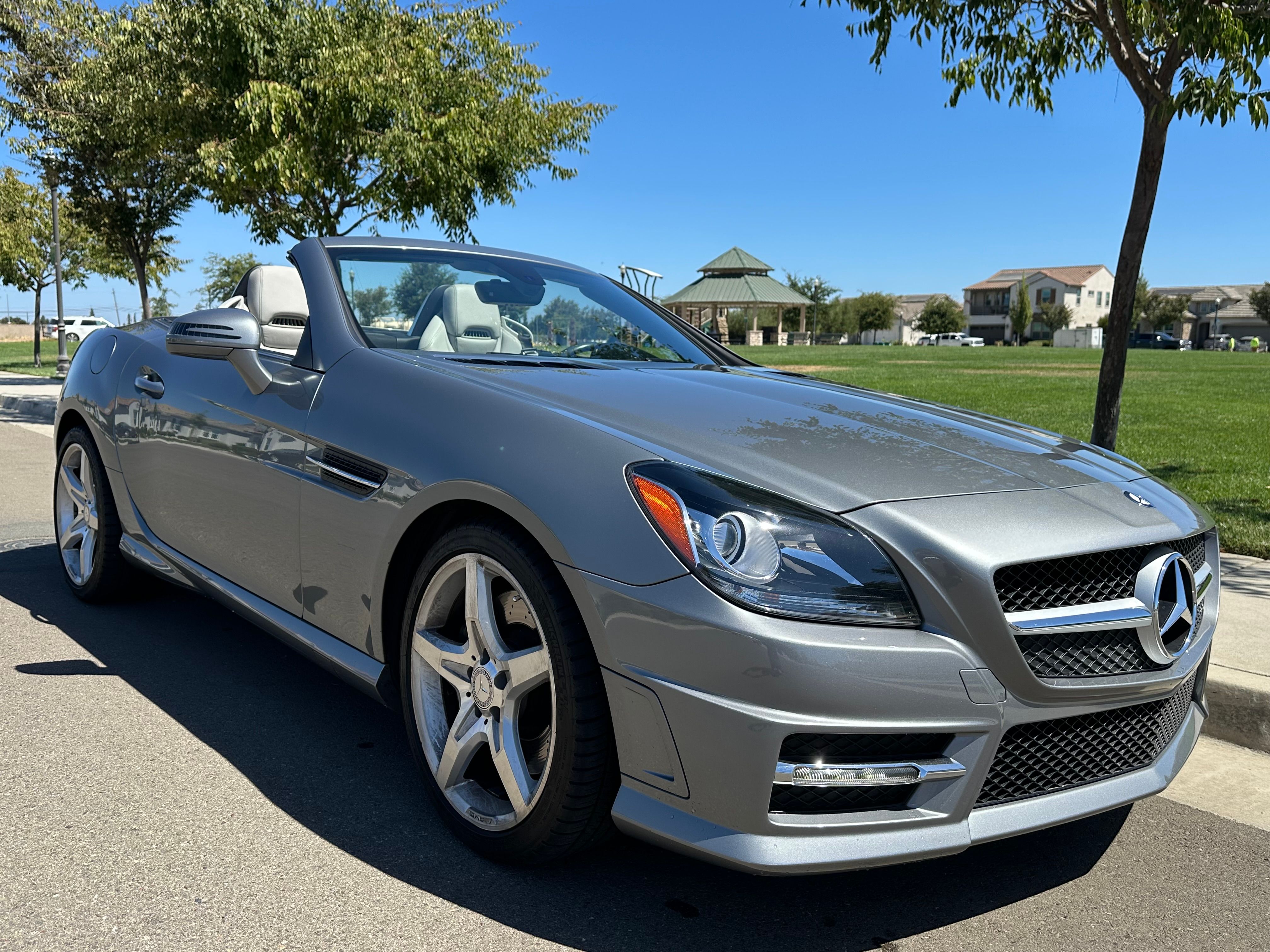 Used 2013 Mercedes-Benz SLK 250 image 10