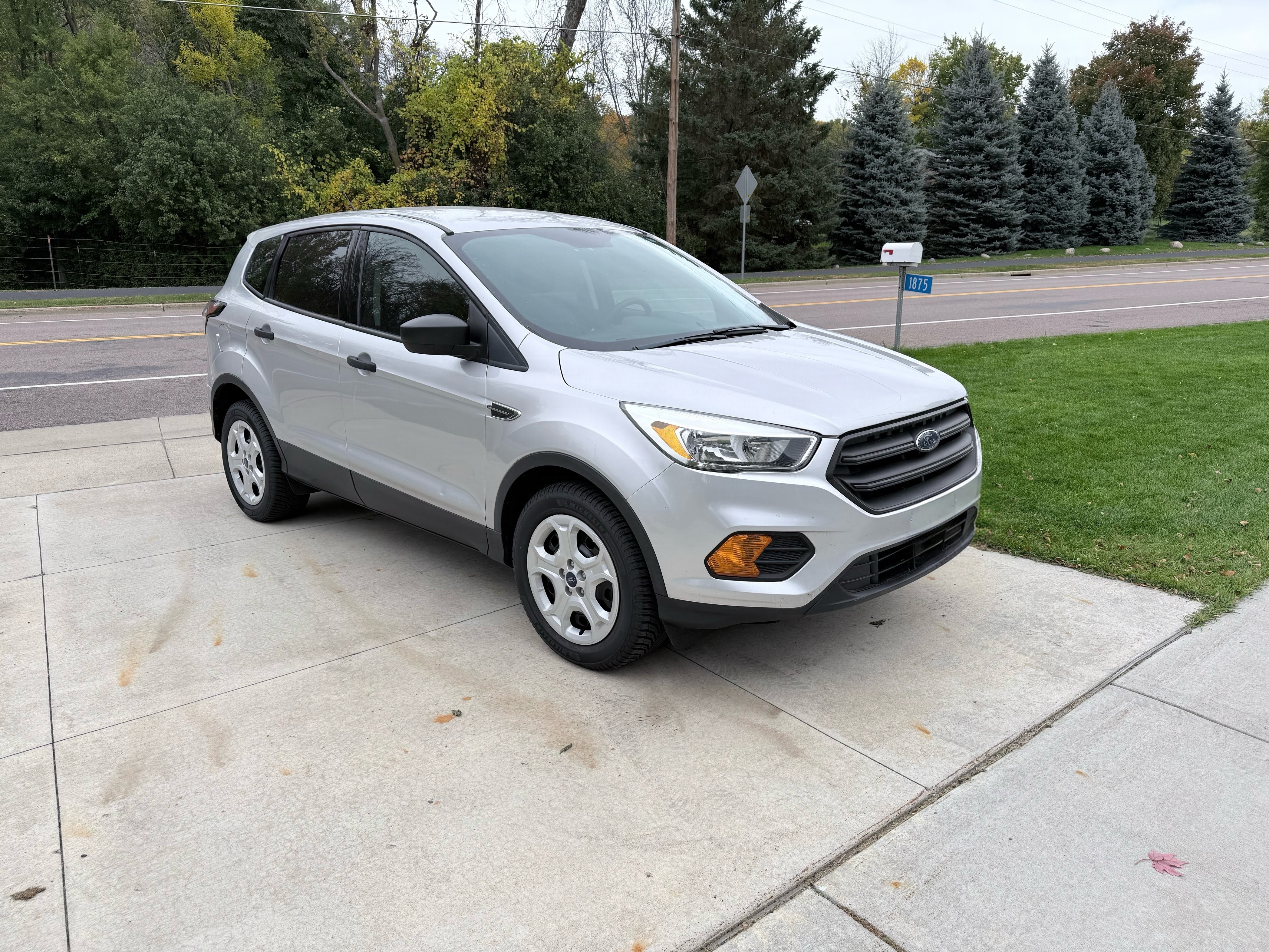 Used 2017 Ford Escape S FWD image 5