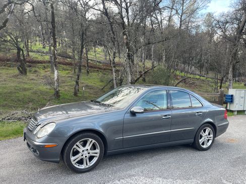 Used 2006 Mercedes-Benz E 350 Sedan image 5