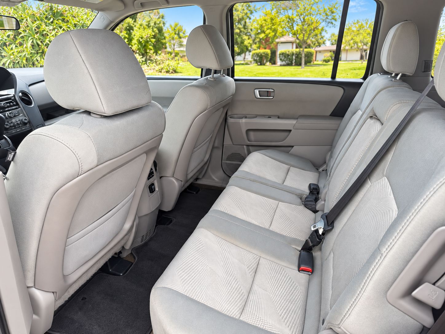 Used 2015 Honda Pilot LX image 9