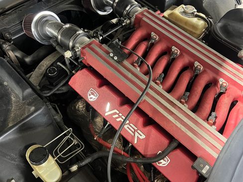 Used 1999 Dodge Viper GTS image 9