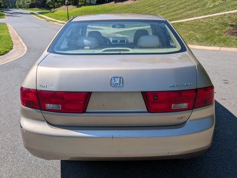 Used 2005 Honda Accord LX image 6