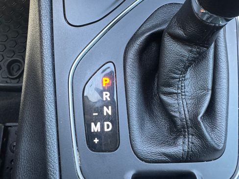 Used 2019 Jeep Cherokee Latitude w/ Cold Weather Group image 25