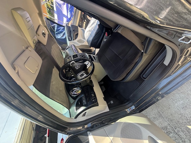 Used 2012 Dodge Grand Caravan SE FWD image 10