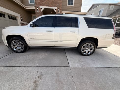 Used 2015 GMC Yukon XL Denali w/ Touring Package image 10