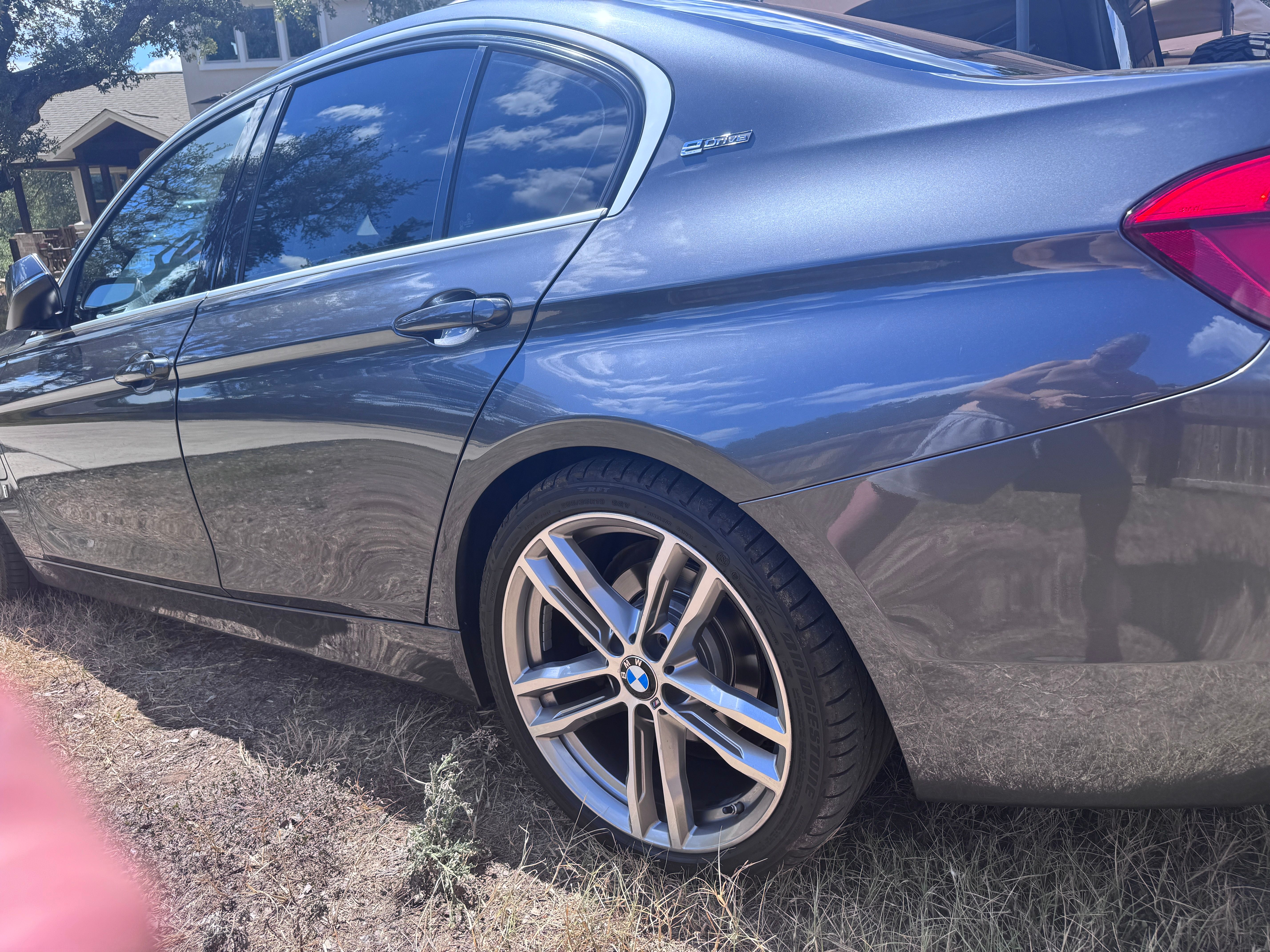 Used 2018 BMW 330e w/ Convenience Package RWD image 13