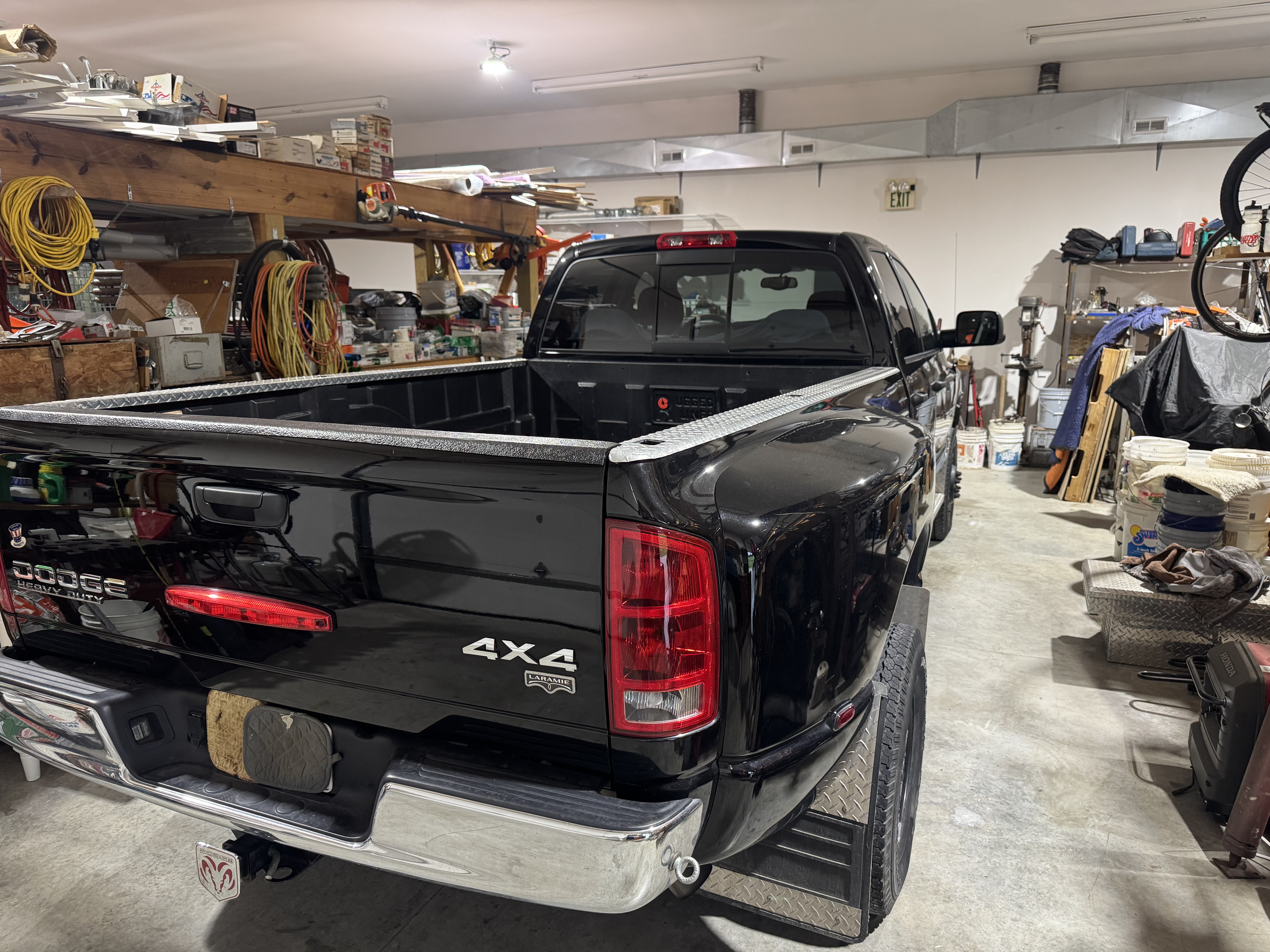 Used 2004 Dodge Ram 3500 Truck SLT w/ Trailer Tow Group AWD/4WD image 2