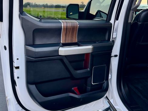 Used 2017 Ford F150 Lariat image 20