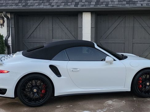 Used 2016 Porsche 911 Turbo image 5