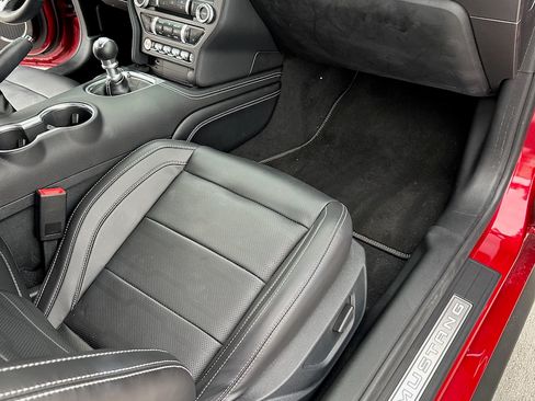 Used 2021 Ford Mustang GT Premium w/ Equipment Group 401A image 10